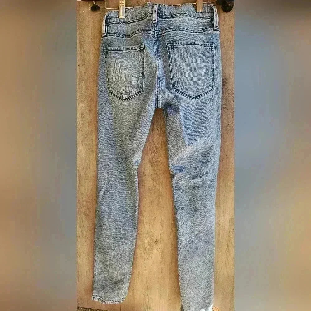FRAME Denim Le Garcon Mid Rise Distressed Jeans Denim Beldon Rips Size 24 - Picture 7 of 9